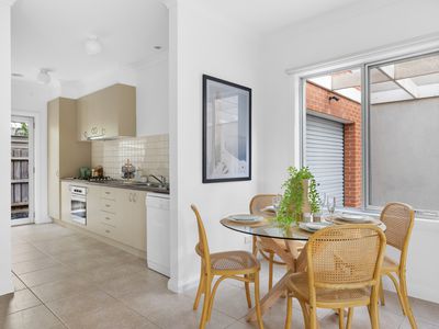 4 / 2 Bellairs Avenue, Seddon