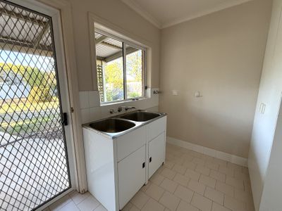 24 Brooks Crescent, Darlington Point