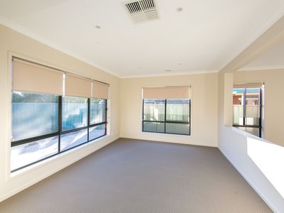 517 HOVELL STREET, Albury