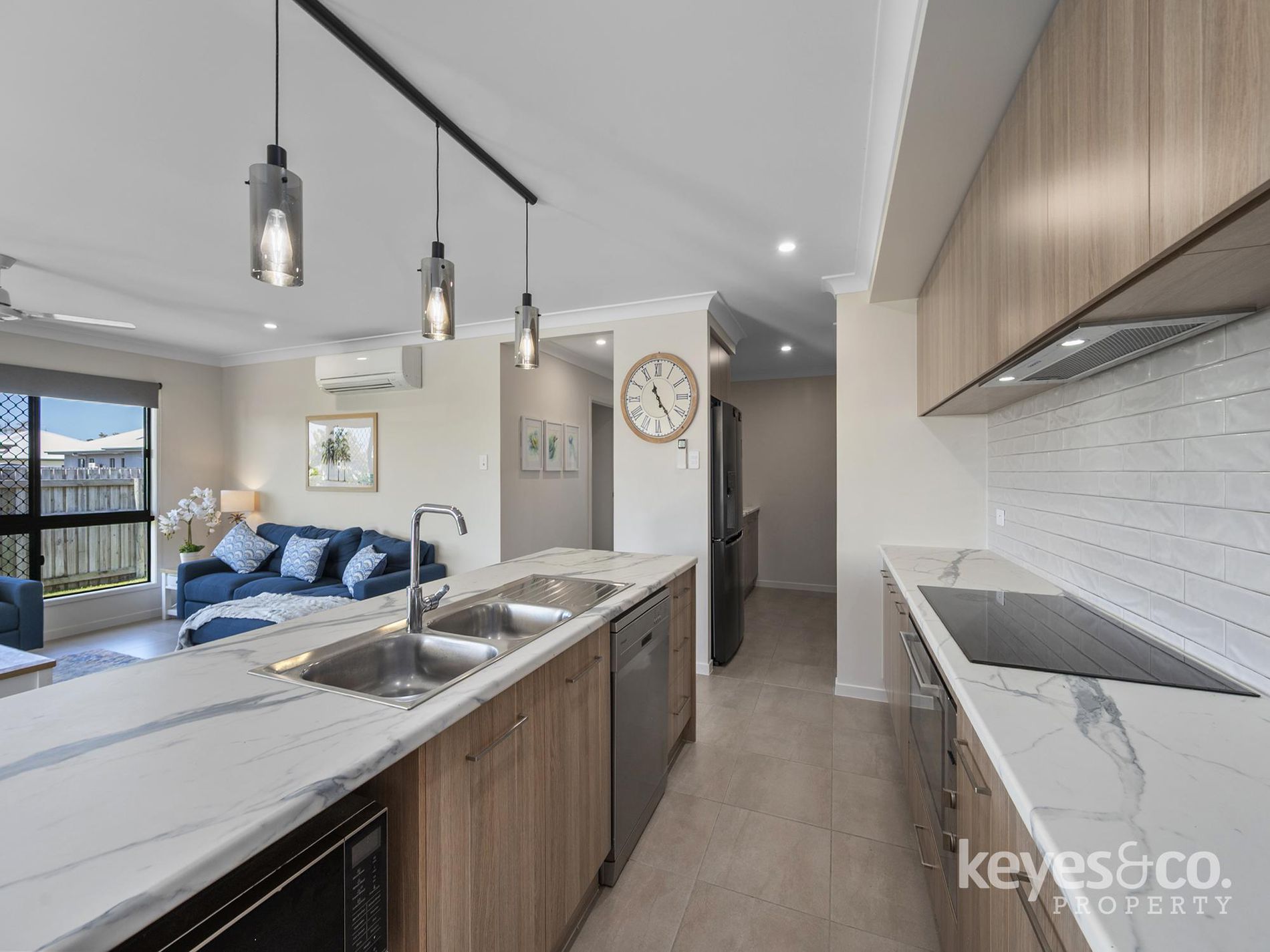 2 Coolamon Street, Mount Low