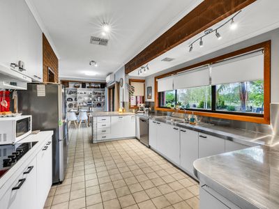 415 Kerrs Road, Milawa