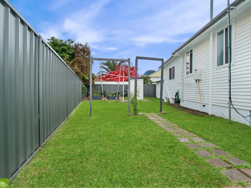 9 Cummins St, Unanderra