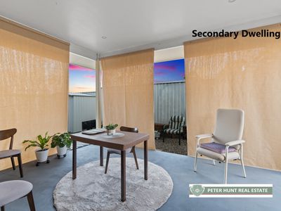 15 Albert Kench Place, Buxton