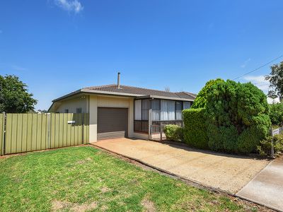 15 Raff Street, North Toowoomba