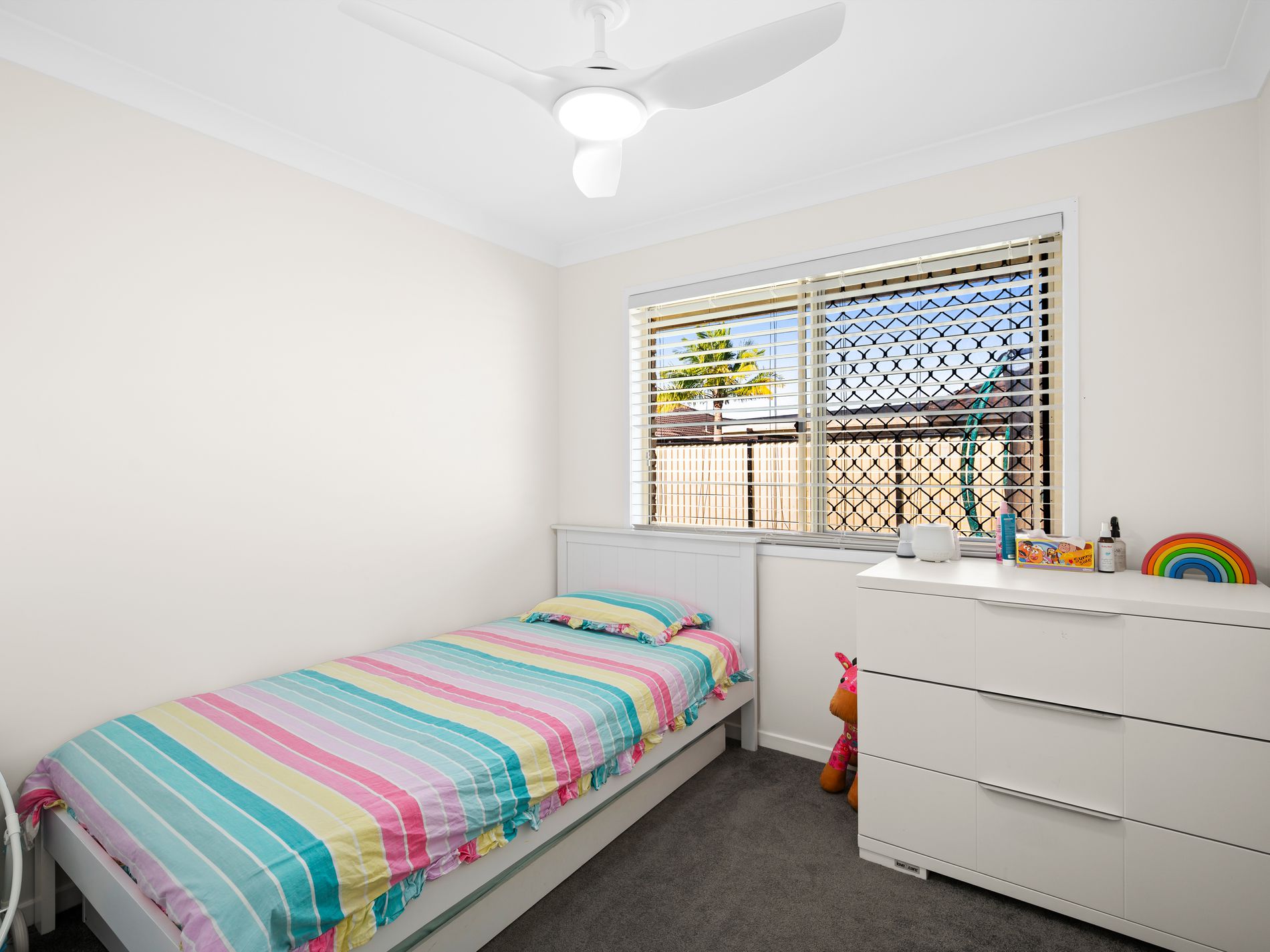 8 Lake Cootharaba Place, Logan Reserve