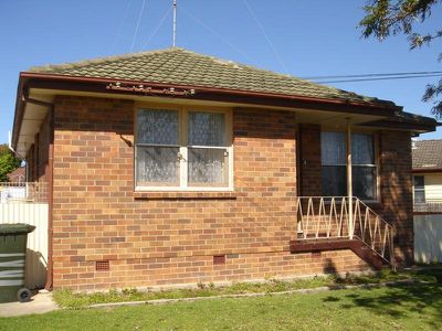 3 Cleary St, Barrack Heights