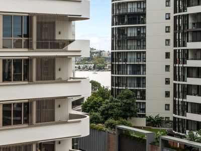 1701 / 17  Longland Street, Newstead