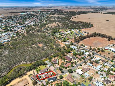 15 Willow Court, Donald
