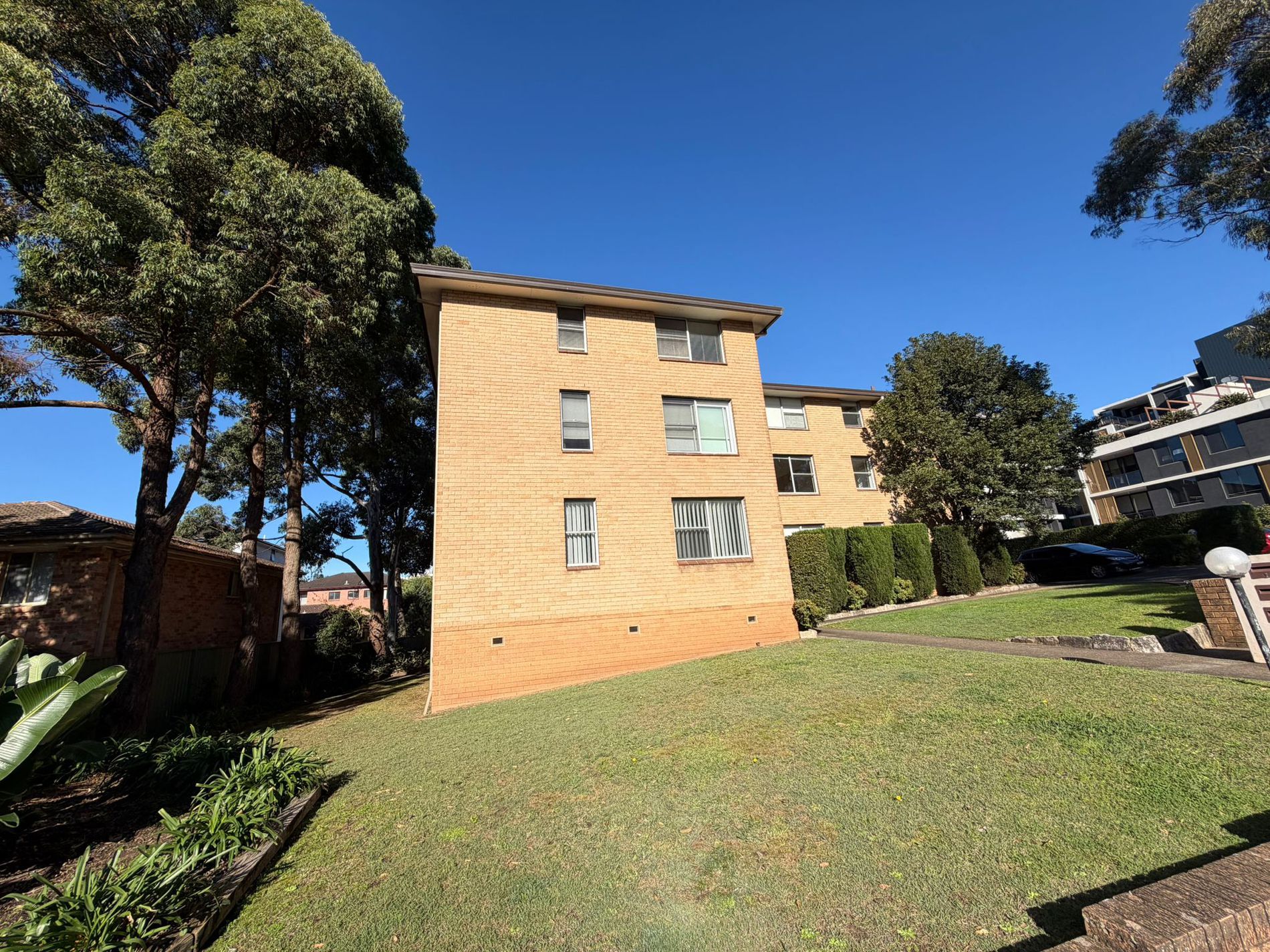 12 / 6-8 Little Church Street, Ryde