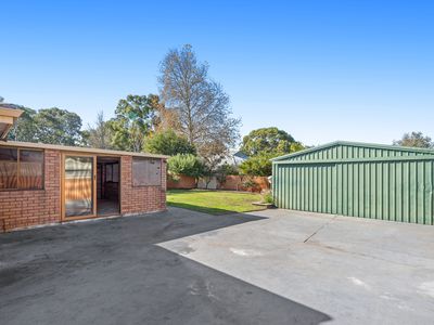 6 Lessing Place, South Lake