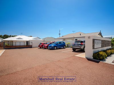 1/15 Crosthwait Circle, Tapping