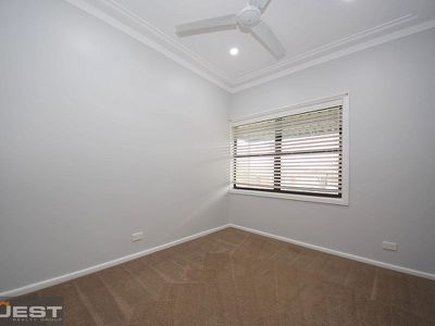 11 Kathleen Parade, Picnic Point