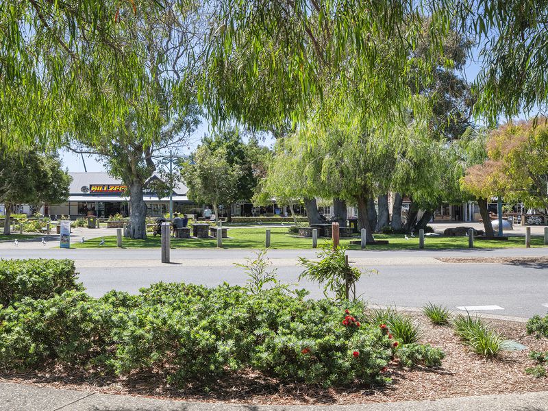 2 / 42 DUNN BAY ROAD, Dunsborough