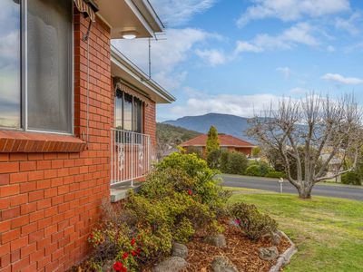 33 Siandra Crescent, Geilston Bay