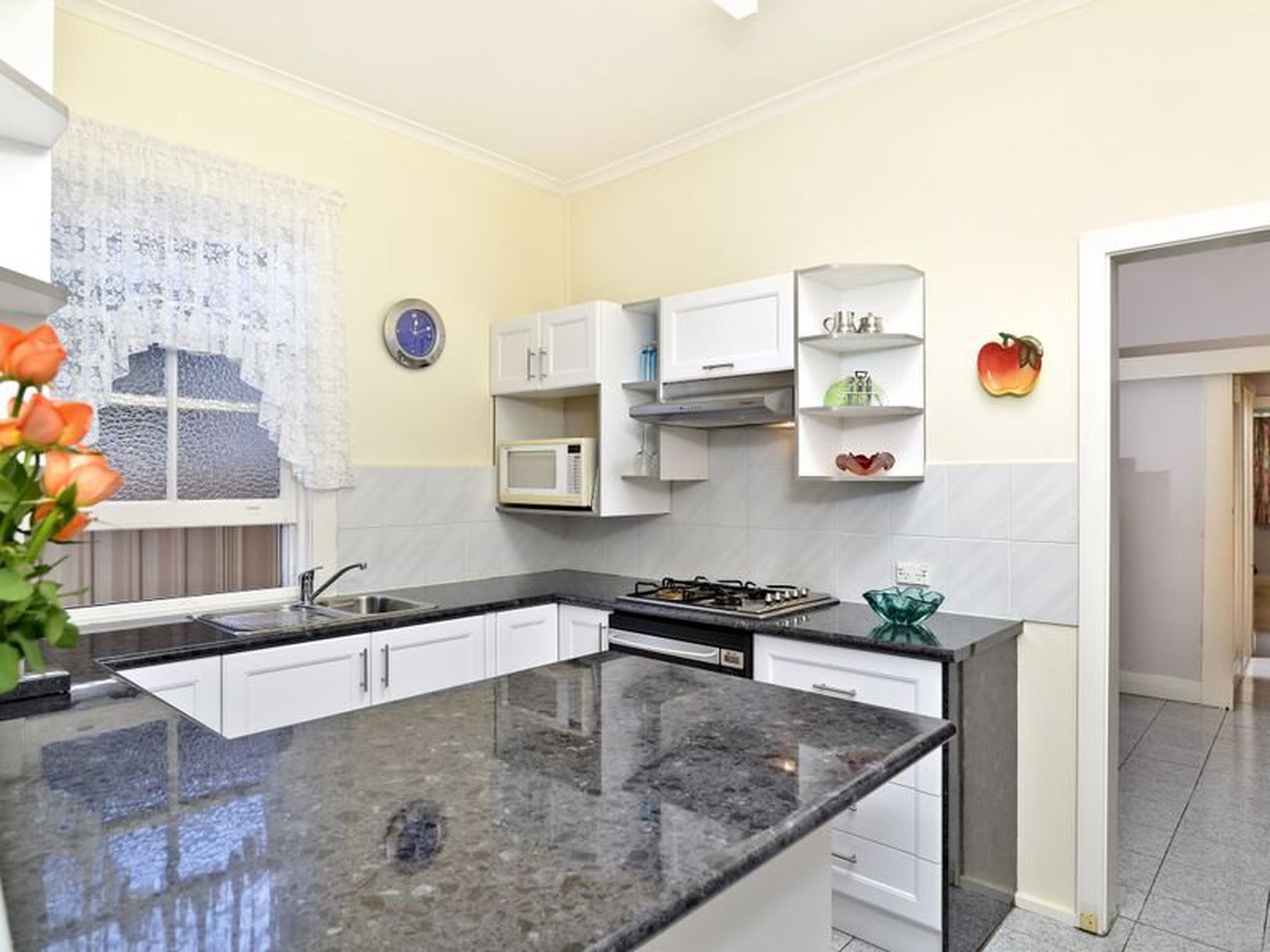 9 Frogmore Street, Mascot