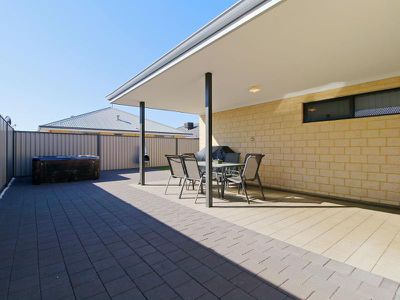 10 Narbone Way, Piara Waters