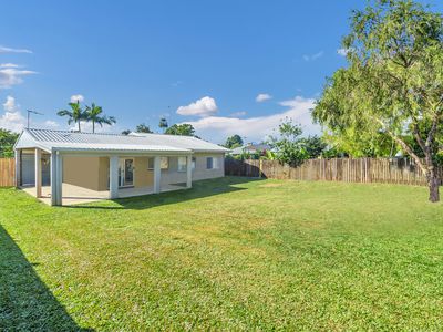 52 Bathurst Drive, Bentley Park