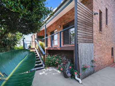 35 Hope Street, Red Head