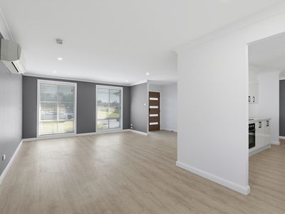 24 Peppermint Drive, Worrigee