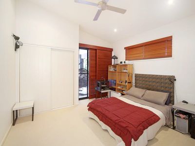 2 Tingara Court, Tewantin