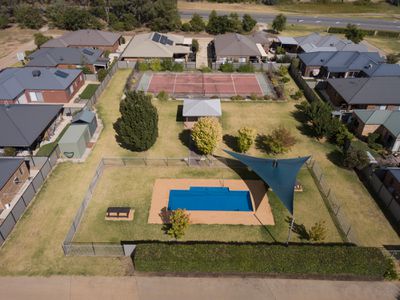 12 / 1-3  Racecourse road , Nagambie