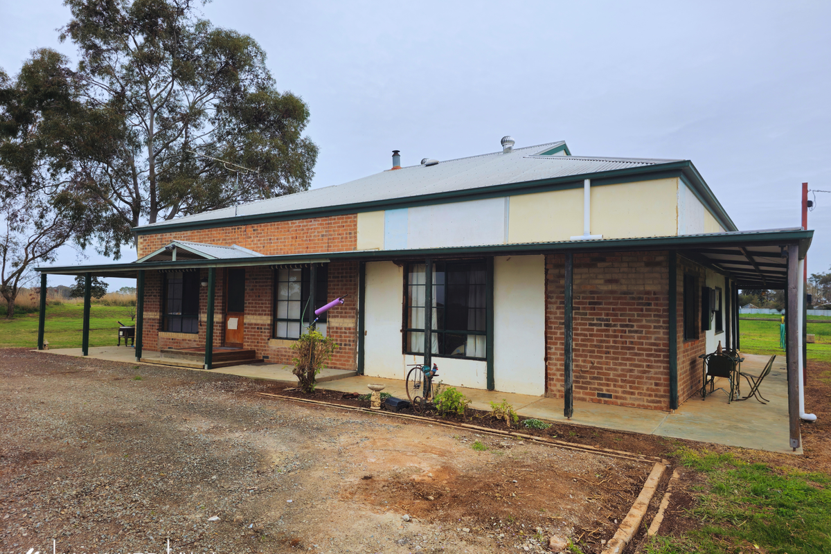 643 White Road, Girgarre