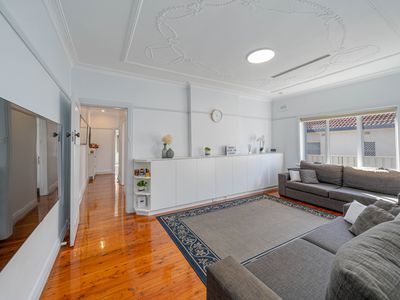 10 Bennett Avenue, Roselands