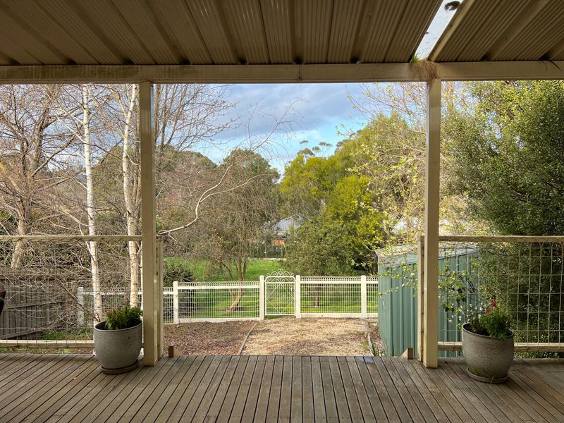 33 Margaret Street, Macedon