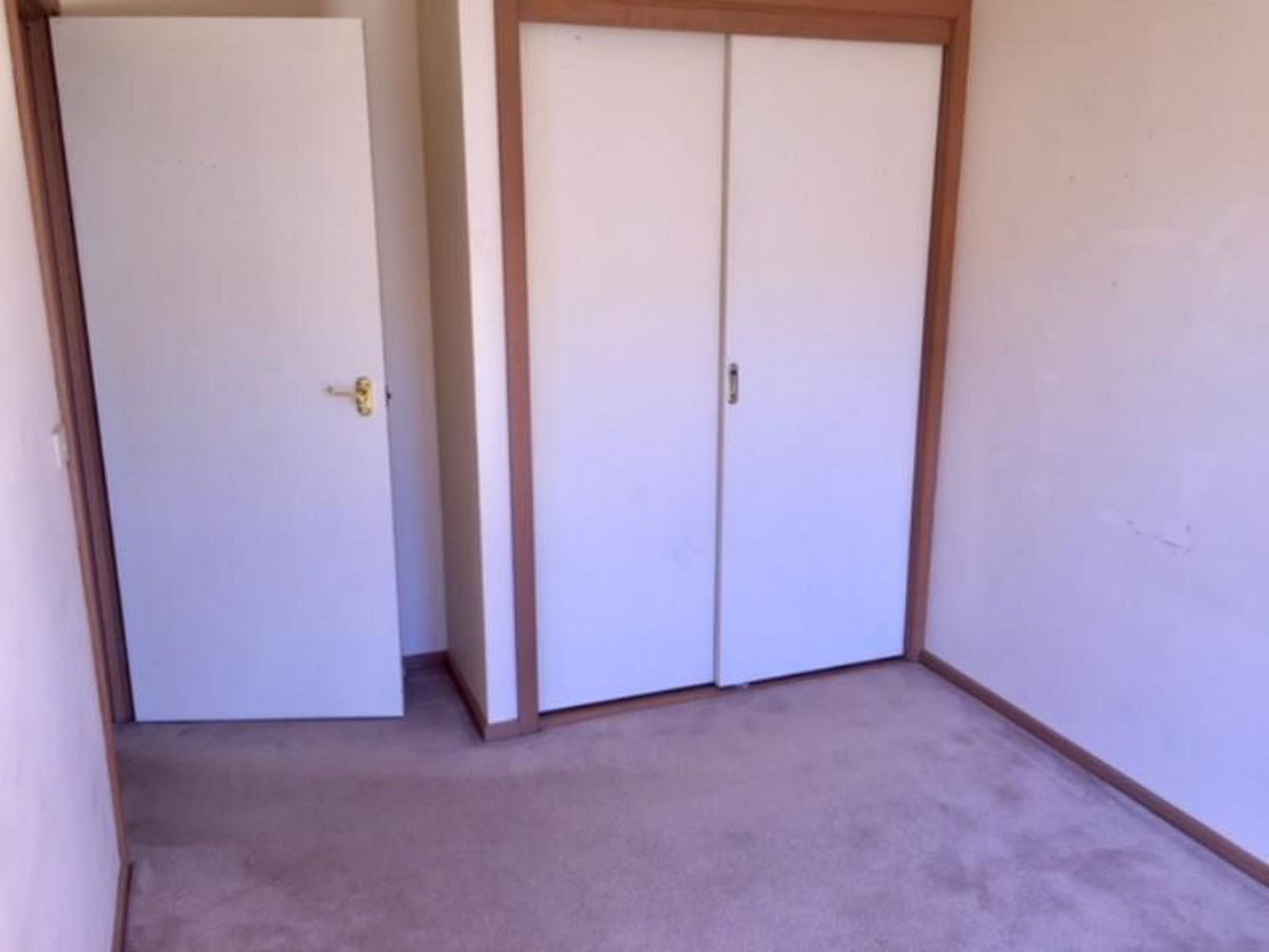 2 / 61 Ballan Road, Werribee