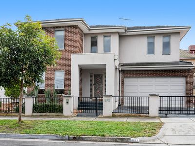 2 / 1 Sylvan Crescent, Ashwood