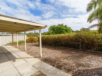 7 Lambourne Retreat, Mirrabooka