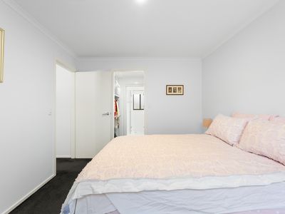 4 / 11 Eric Fenning Drive, Surf Beach
