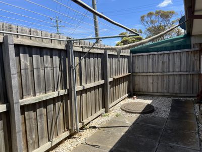 2 / 30 Westmoreland Street, St Albans Park