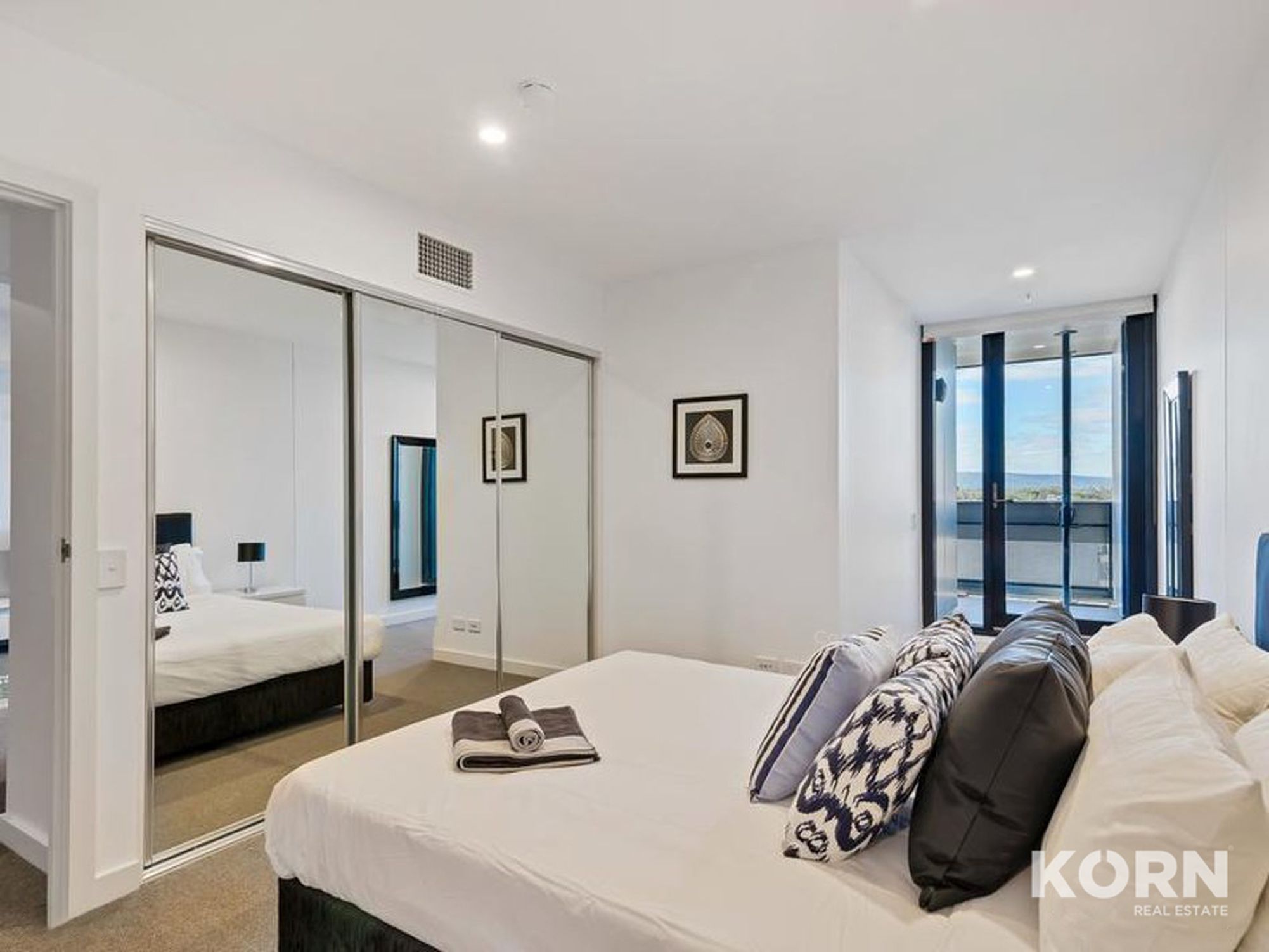207 / 160 Grote Street, Adelaide