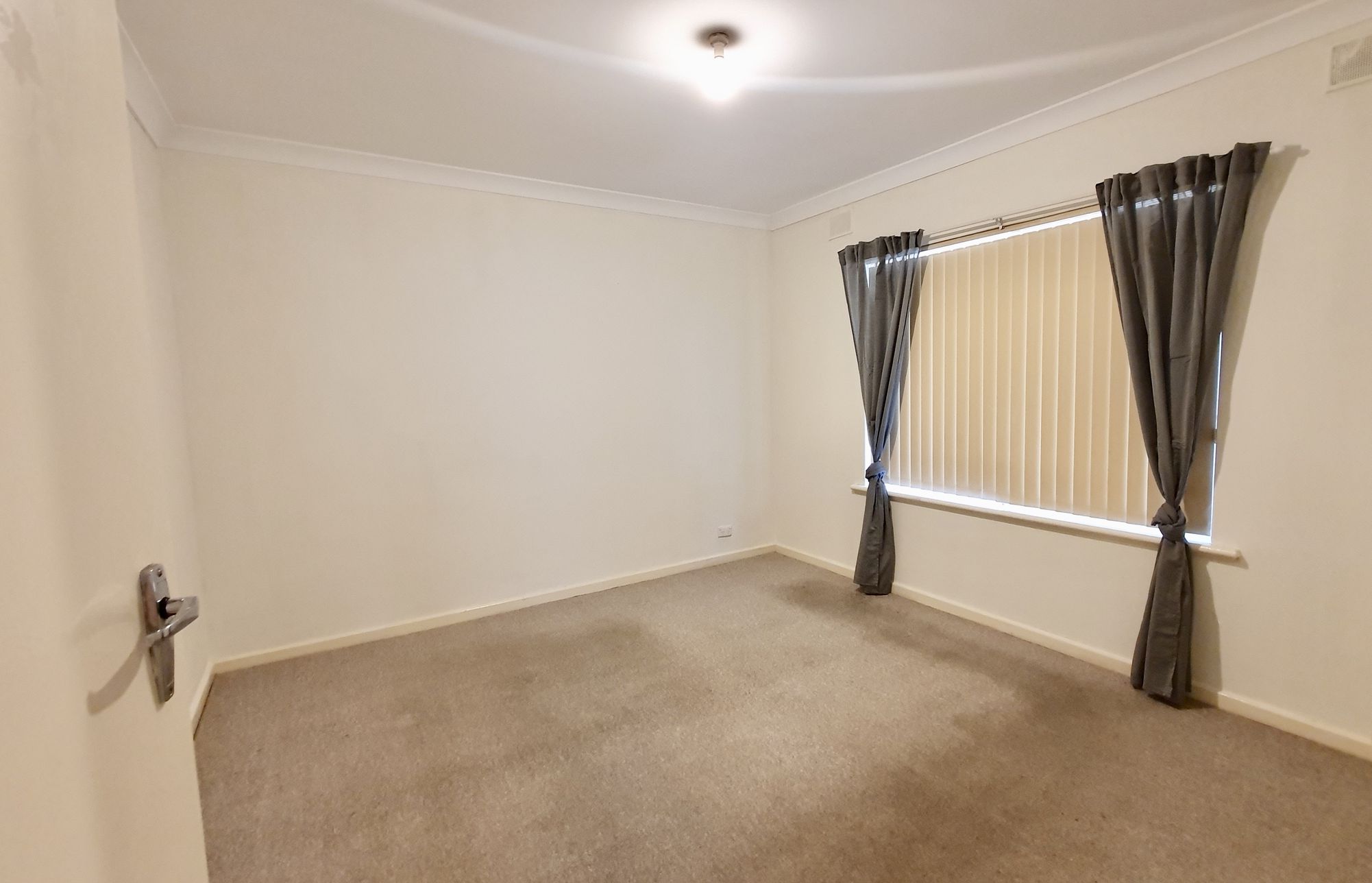 2 / 835 Grand Junction Road, Valley View