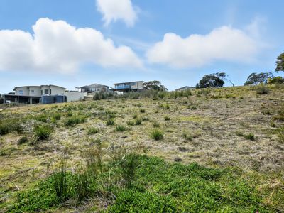 7 Meika Place, Coles Bay