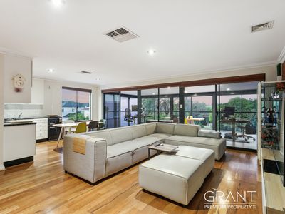 47 Bateman Road, Mount Pleasant