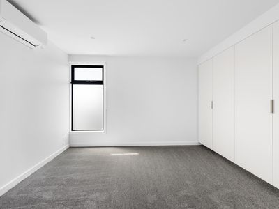 4 / 12 Irvine Crescent, Brunswick West