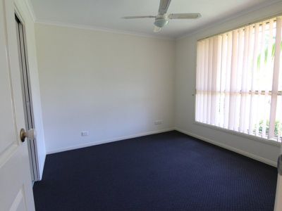 8 Thora Close, Forster