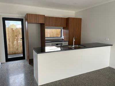 2 / 180 Ulster Street, Whitiora