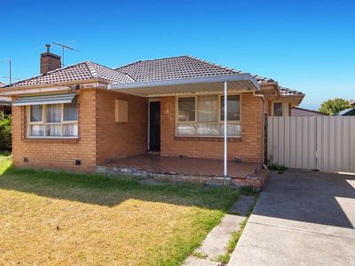 18 Burgundy Crescent, St Albans