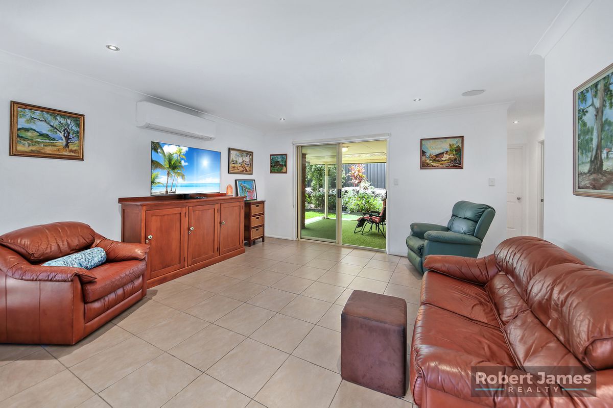 60 Bushlands Drive, Noosaville