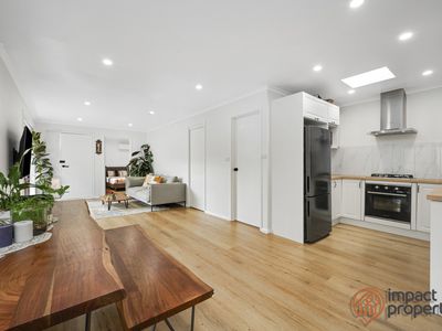 11 / 6 Beazley Crescent, Calwell