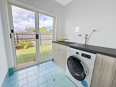 6 CORNISH CLOSE, Atherton