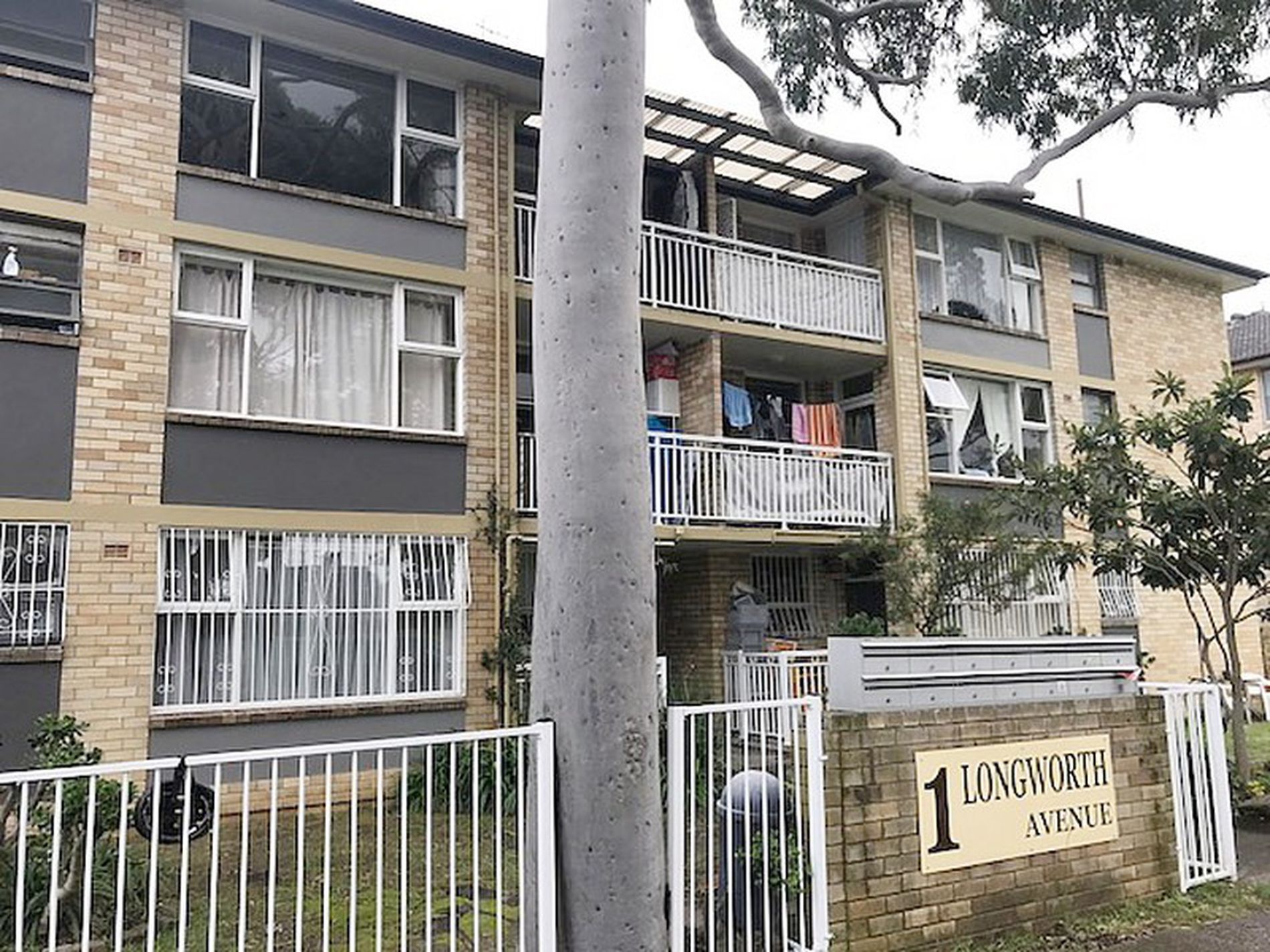 8 / 1 Longworth Avenue, Eastlakes