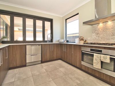 79 Enkindle Loop , Baldivis