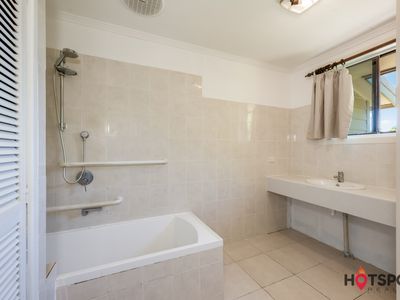 19 Mccavanagh Street, Bargara