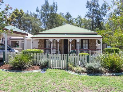 8 Berrington Cl, Forest Lake