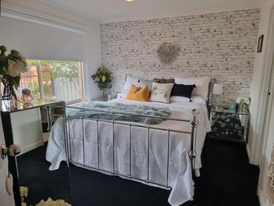 14 Butterfly Street, Piccadilly