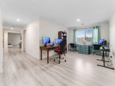 60 Ferrari Drive, Cranbourne East